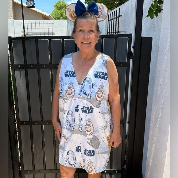 Disney (Starwars) Android dress- reversible (solid lt. blue inside) cotton - Picture 7 of 9